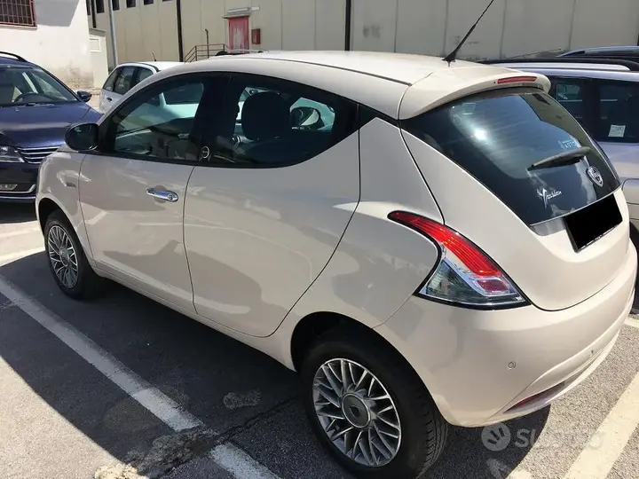 Lancia Ypsilon 2017 photo 4