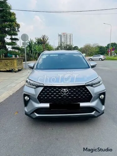 Toyota Veloz Cross