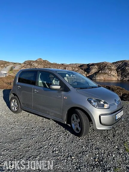 Volkswagen Up 2015 photo 3