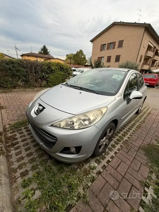 Peugeot 207
