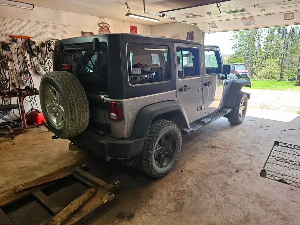 Jeep Wrangler 2016 photo 4