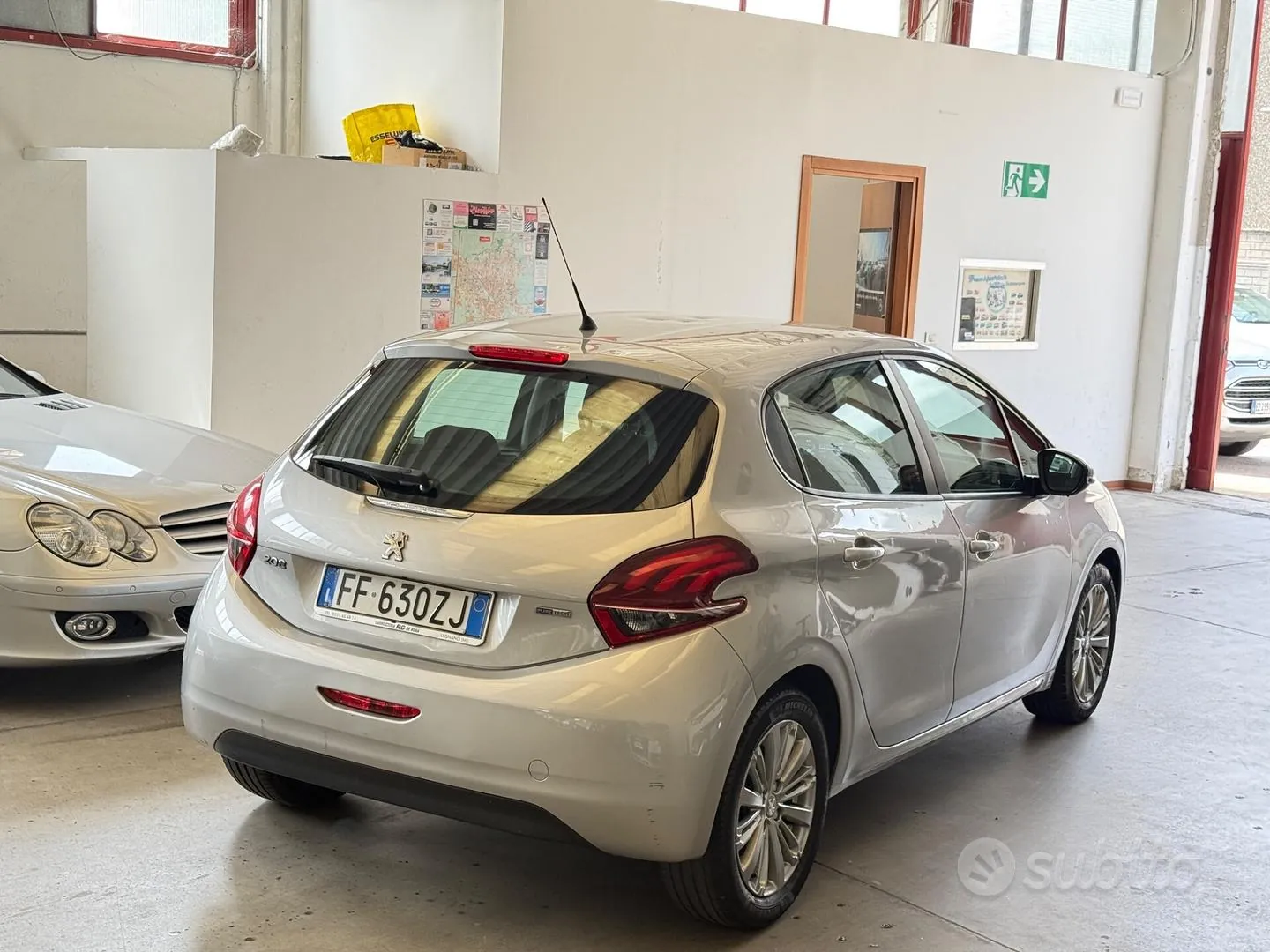 Peugeot 208 2016 photo 4