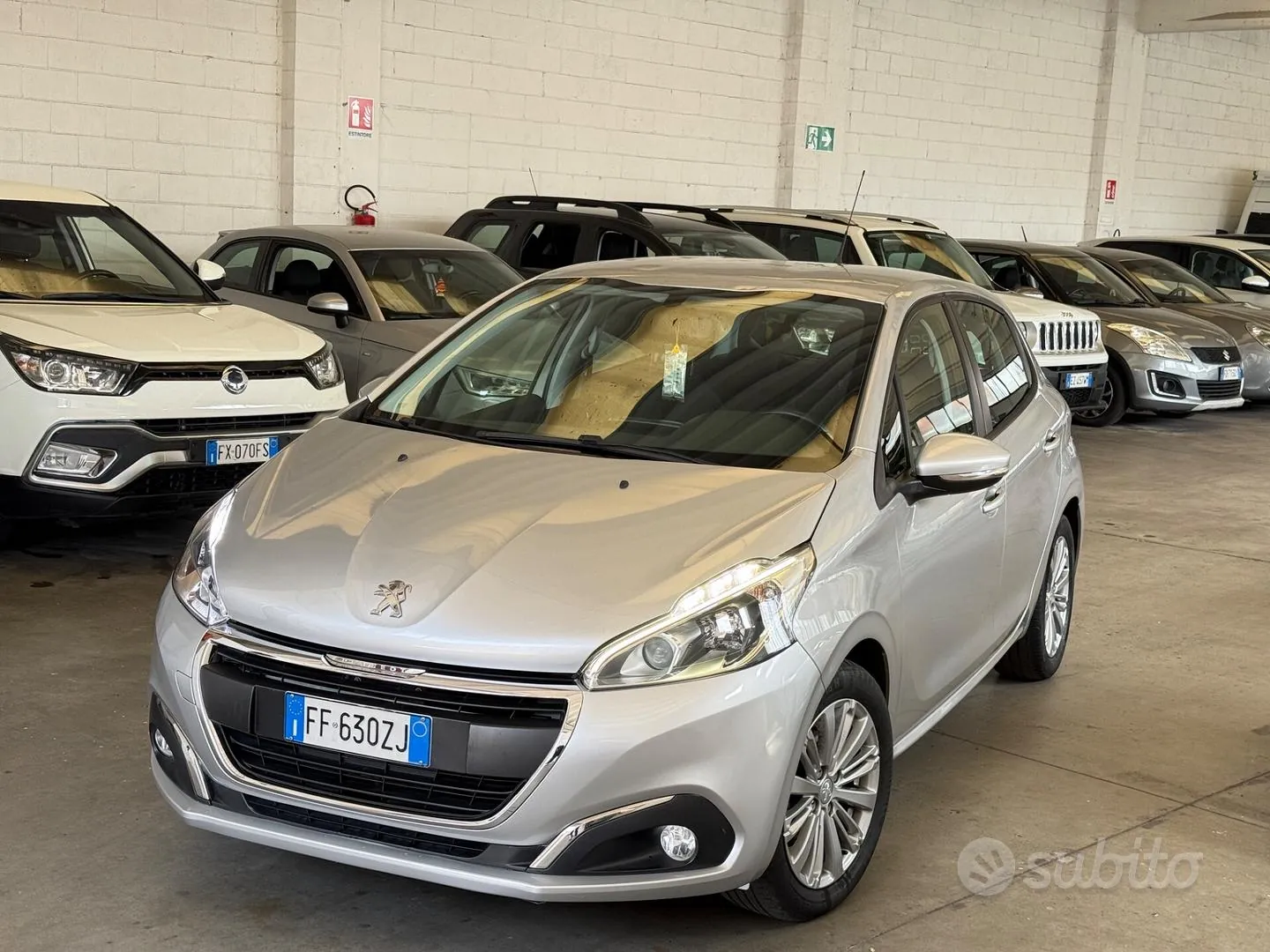 Peugeot 208 2016 photo 2