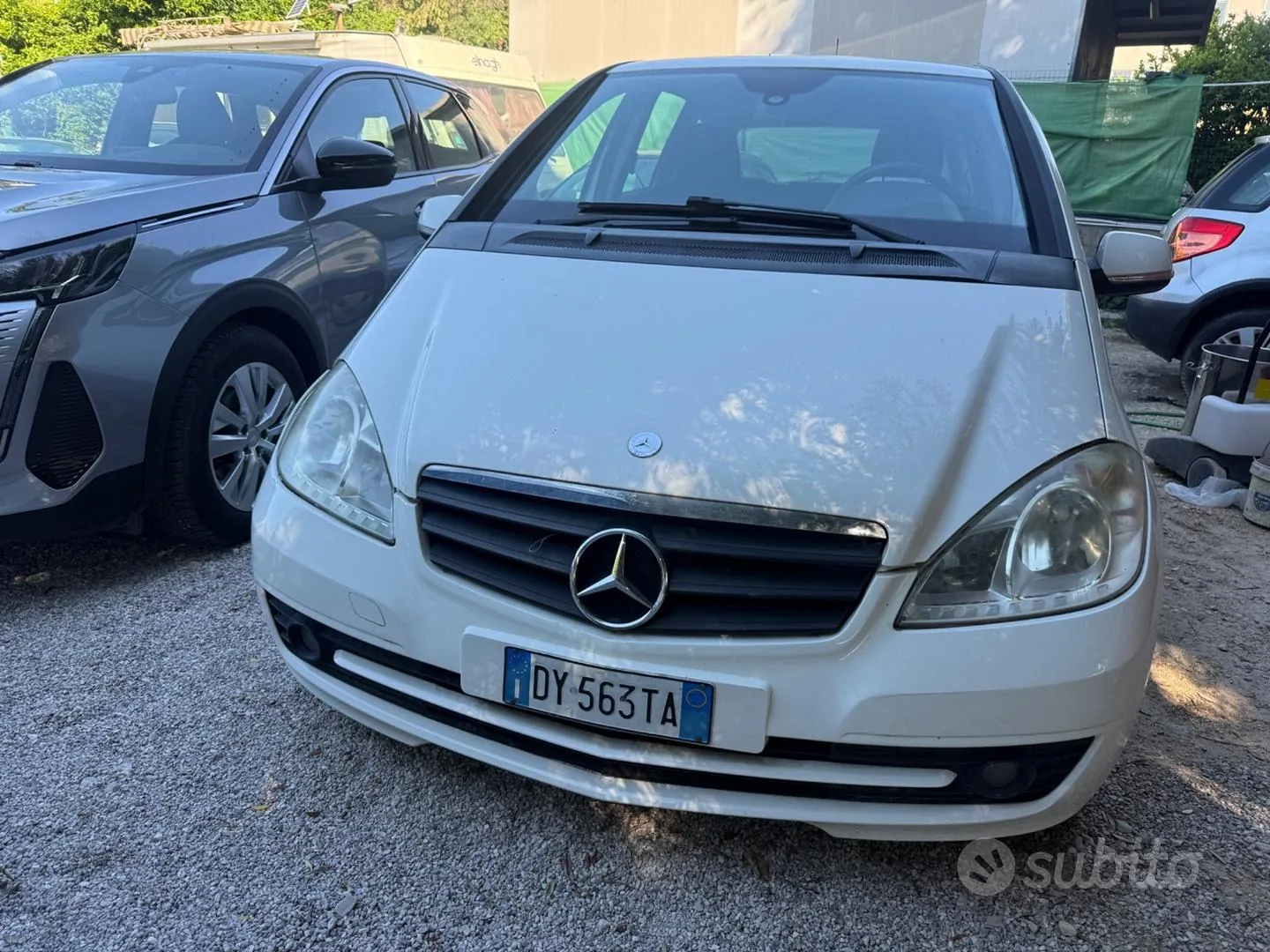 Mercedes-Benz A 150 2009 photo 2