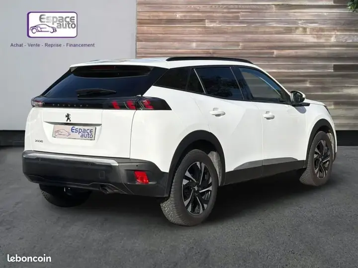 Peugeot 2008 2020 photo 2