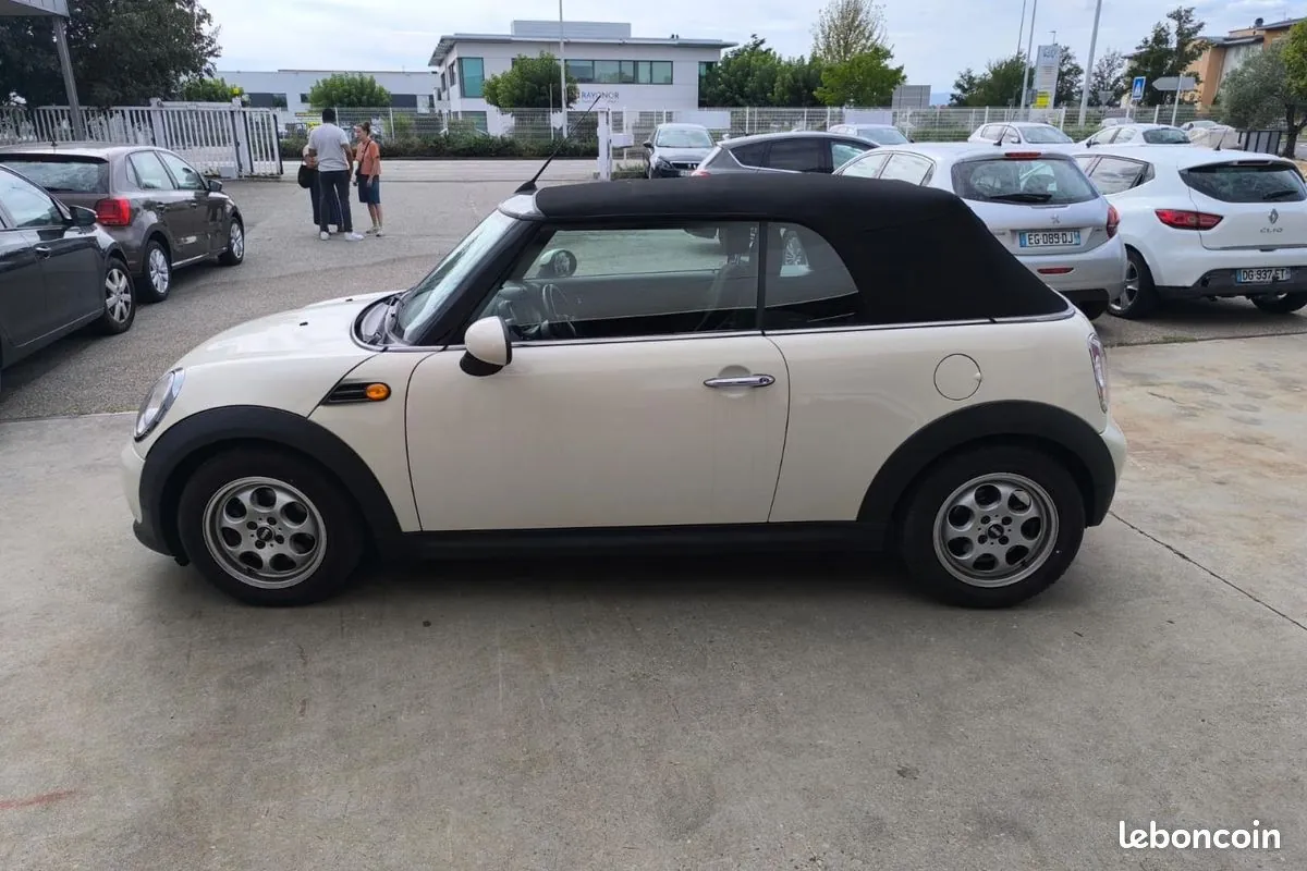 Mini Mini Cabriolet 2013 photo 4