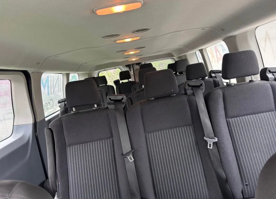 Ford Transit Passenger 2019 photo 4