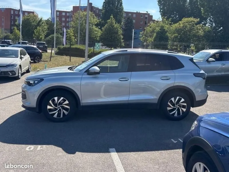 Volkswagen Tiguan 2026 photo 2