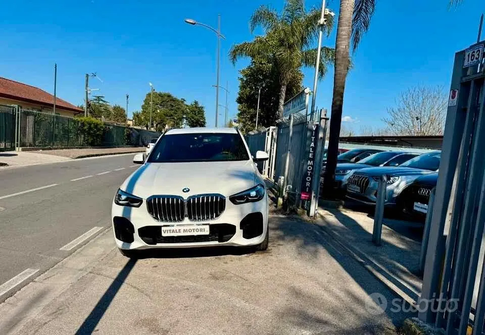 BMW X5 2023 photo 2