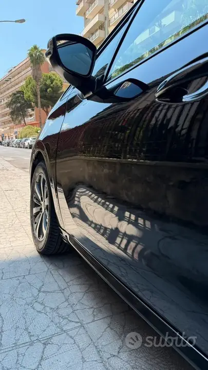 Peugeot 208 2015 photo 5