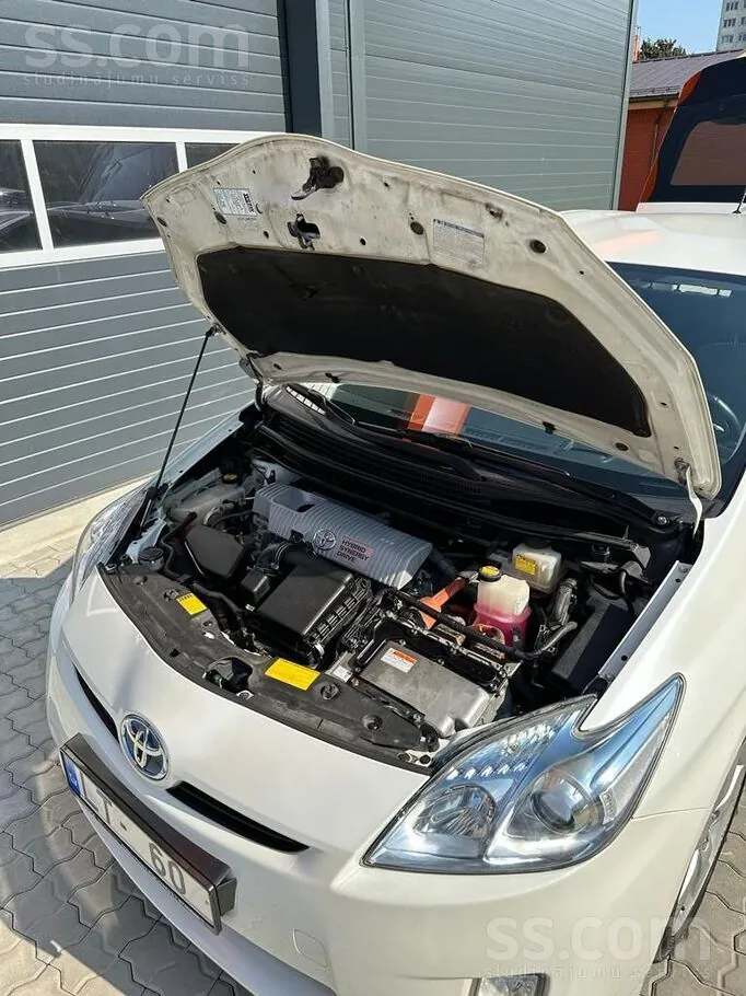 Toyota Prius 2012 photo 5