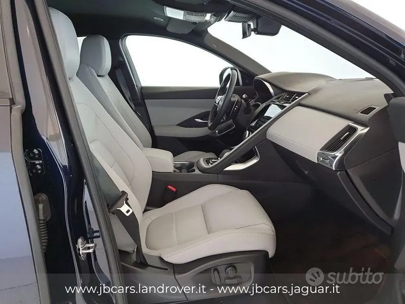 Jaguar E-Pace 2023 photo 3