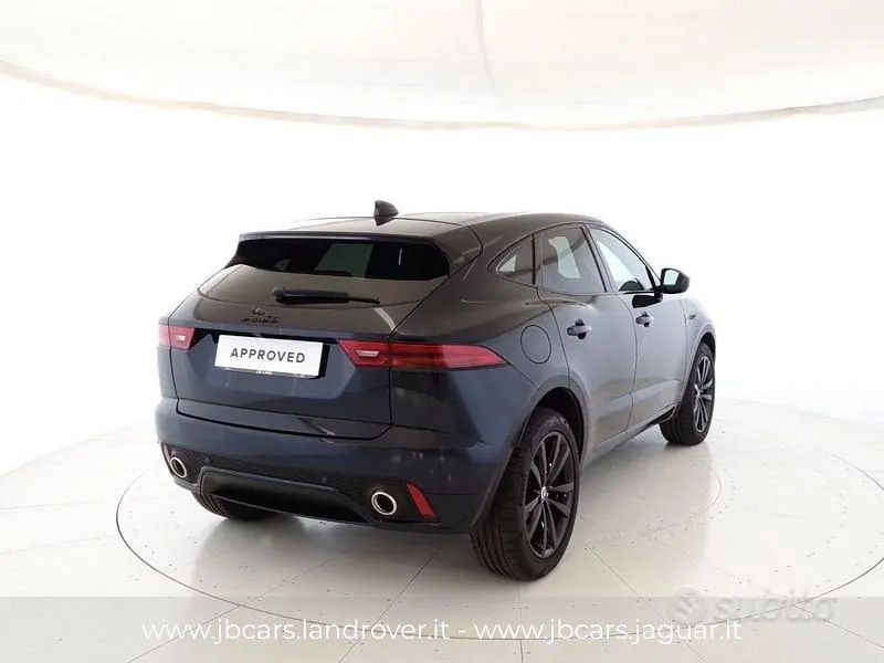 Jaguar E-Pace 2023 photo 2