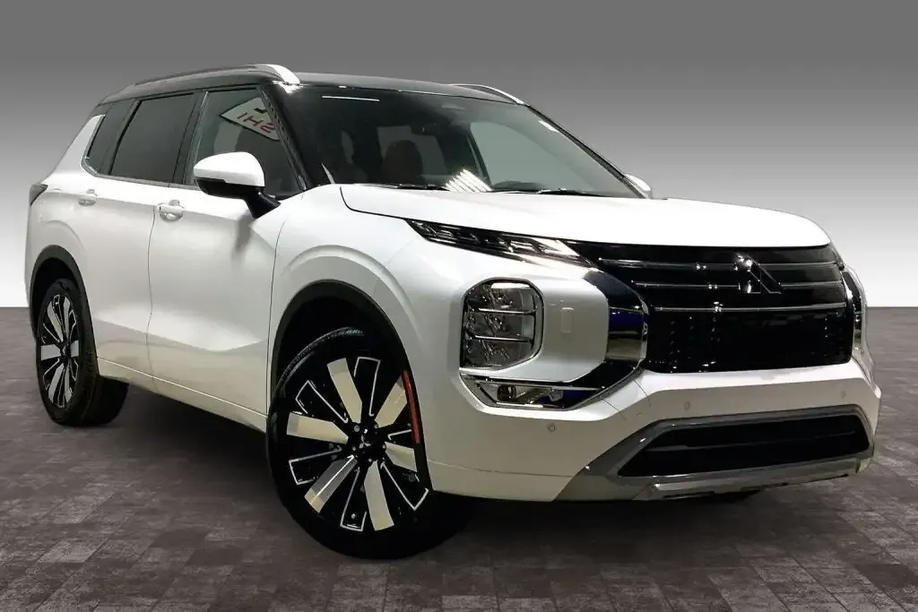 Mitsubishi Outlander 2026 photo 2