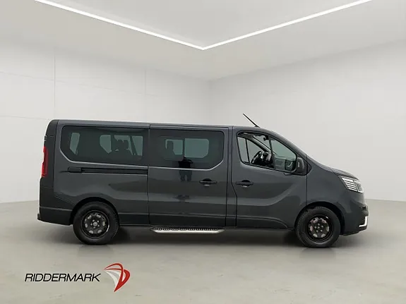 Renault Trafic 2023 photo 2