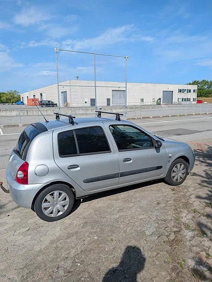Renault Clio 2008 photo 2