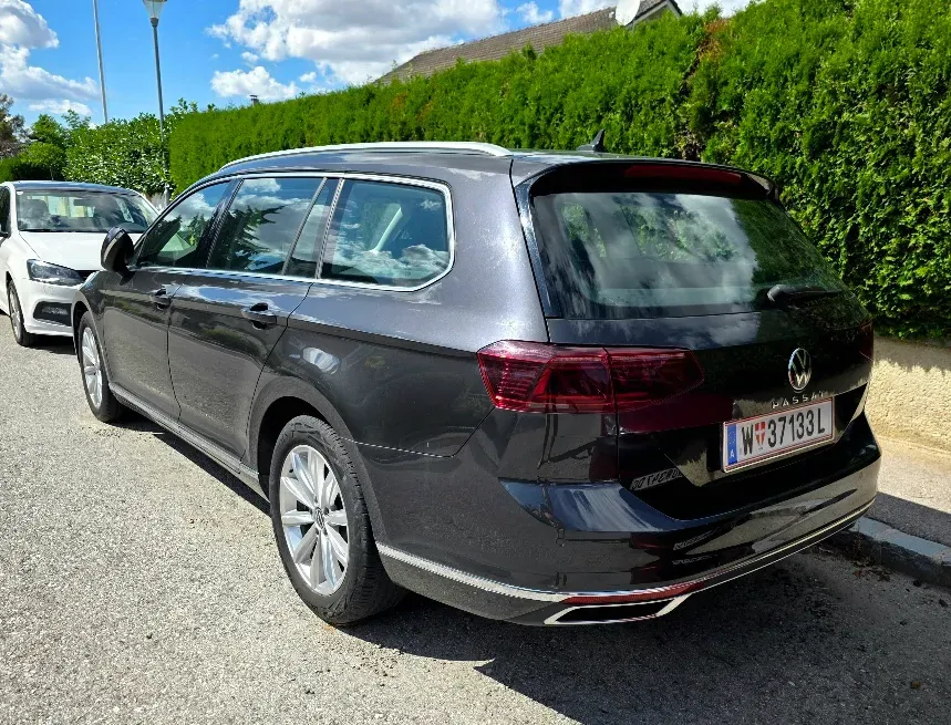 Volkswagen Passat 2021 photo 3