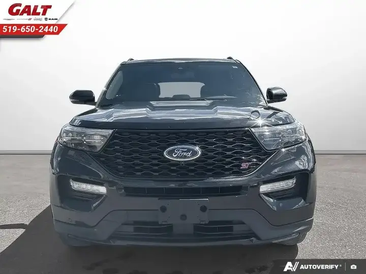 Ford Explorer 2022 photo 2