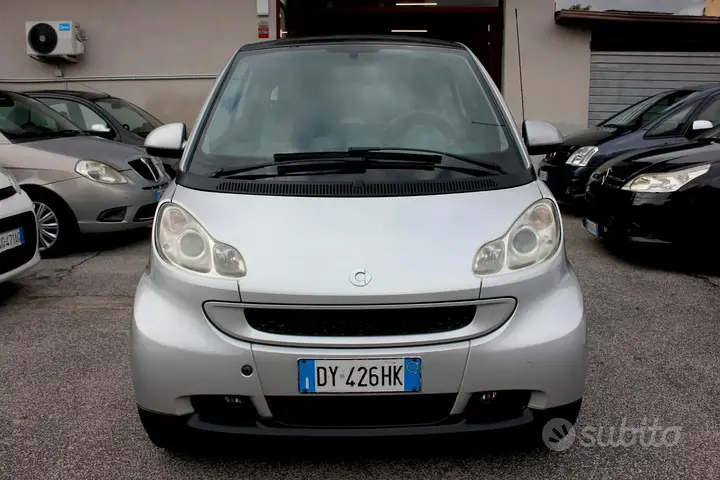 Smart Fortwo 2009 photo 2
