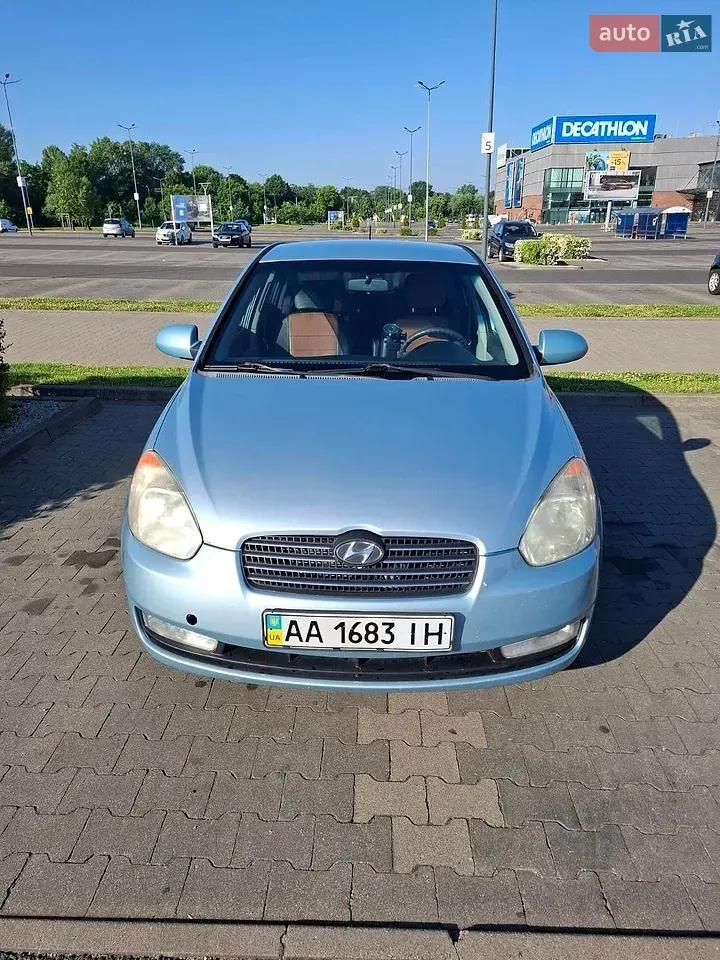 Hyundai Accent
