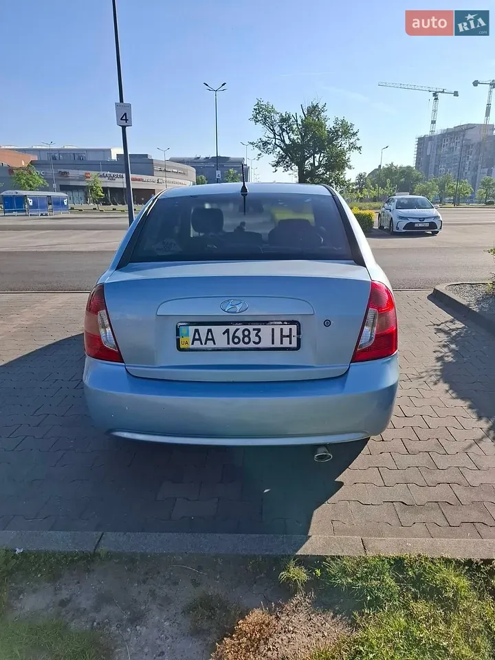 Hyundai Accent 2008 photo 2