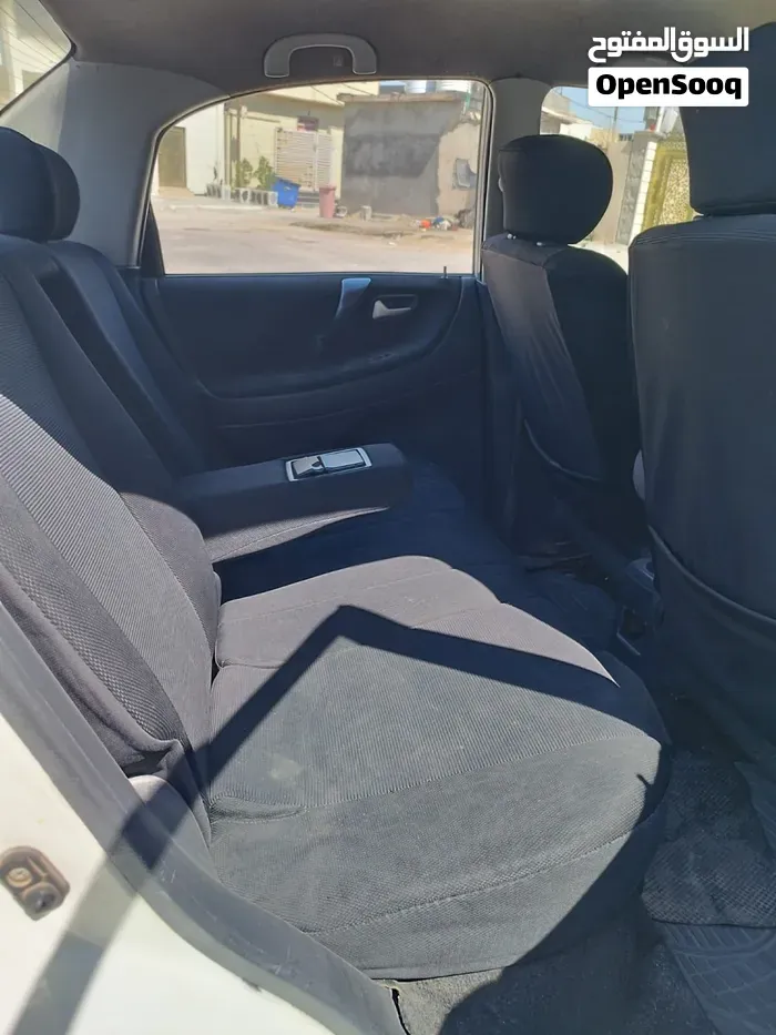 Suzuki Liana 2006 photo 4
