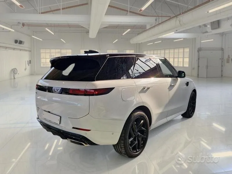 Land Rover Range Rover Sport 2026 photo 4