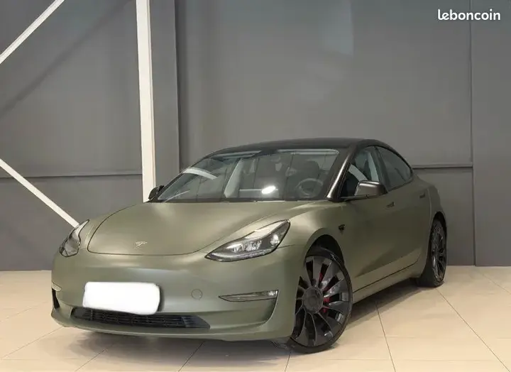 Tesla Model 3 2023 photo 4