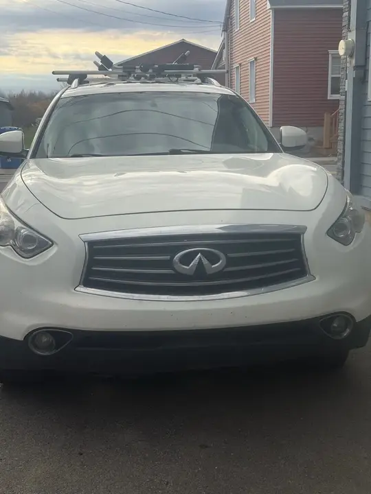 Infiniti Fx35 2012 photo 2