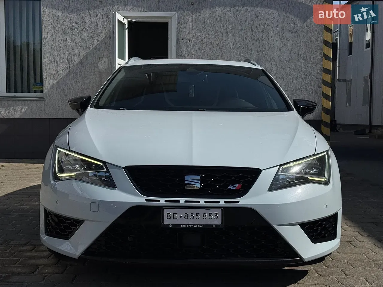 Seat Leon 2015 photo 3