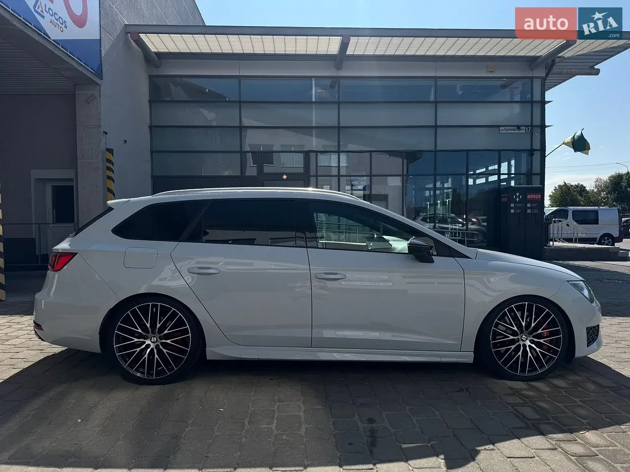 Seat Leon 2015 photo 4