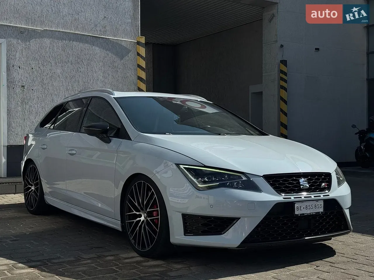 Seat Leon 2015 photo 2
