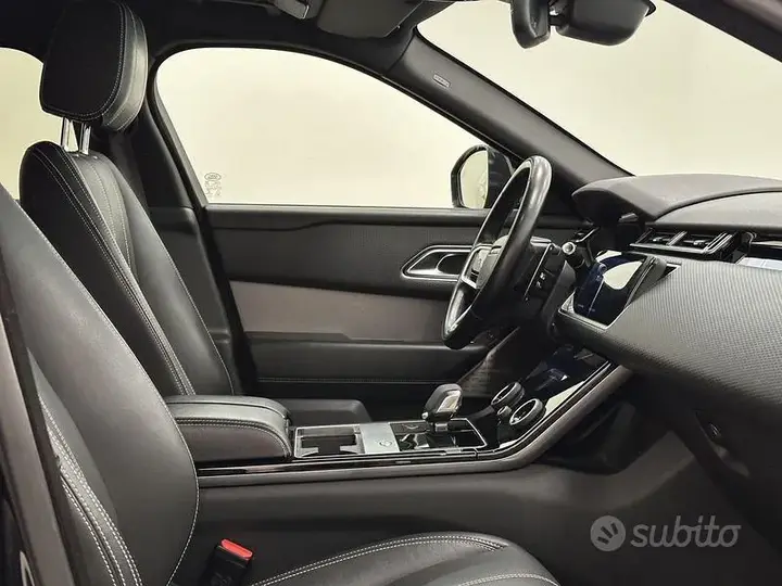Land Rover Velar 2022 photo 3