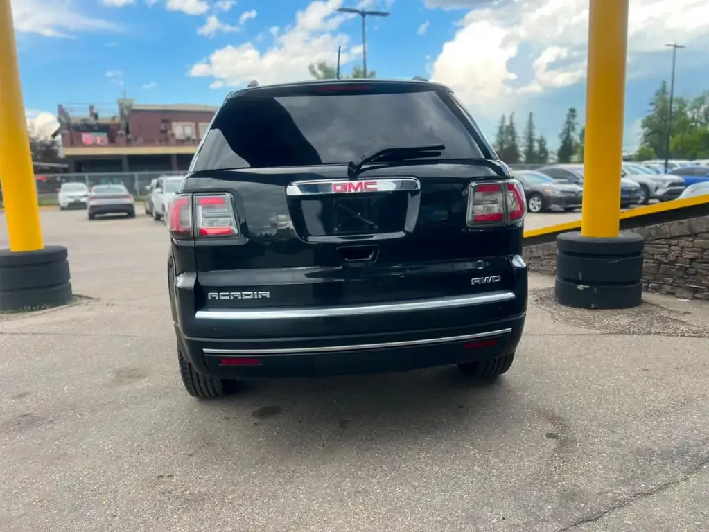 GMC Acadia 2013 photo 4