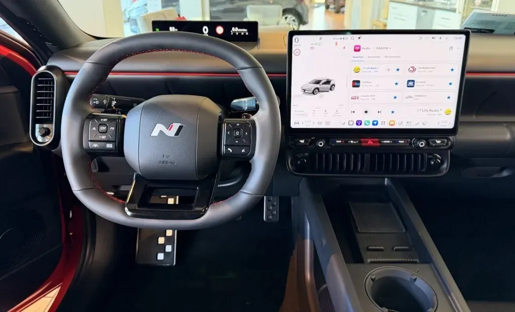 Hyundai Ioniq 3 2026 photo 2