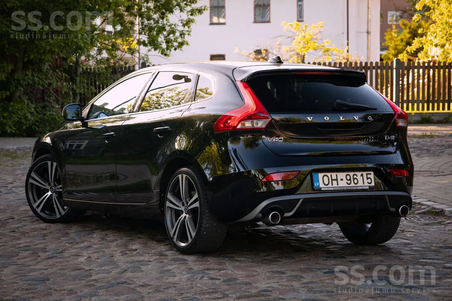 Volvo V40 2017 photo 5