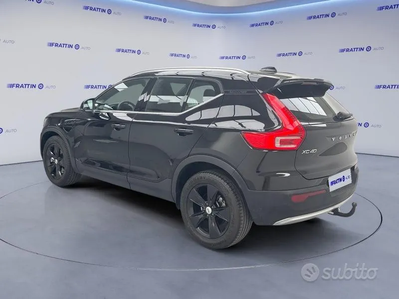 Volvo Xc40 2021 photo 2