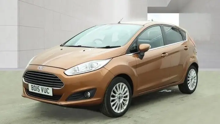 Ford Fiesta 2015 photo 2