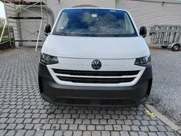Volkswagen T7 Transporter 2025 photo 2