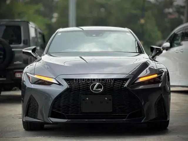 Lexus Is300