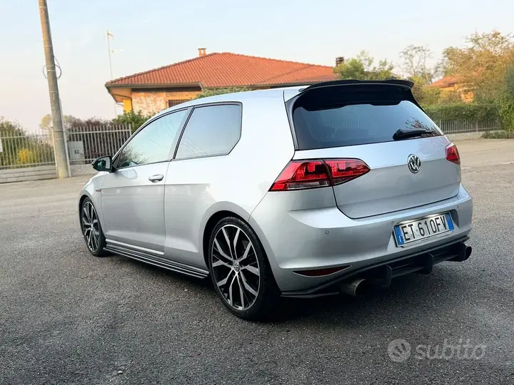 Volkswagen Golf 2013 photo 2