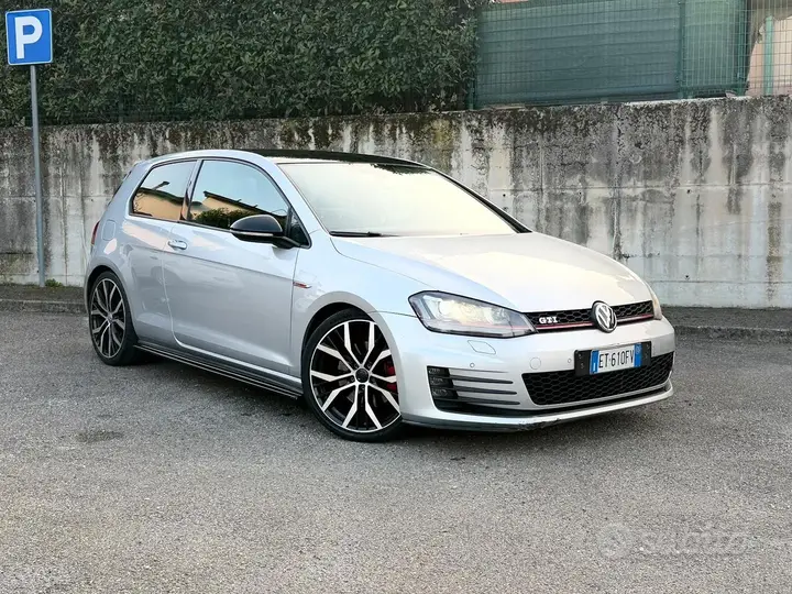 Volkswagen Golf 2013 photo 4