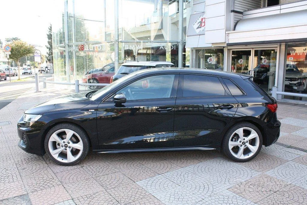 Audi A3 2025 photo 2