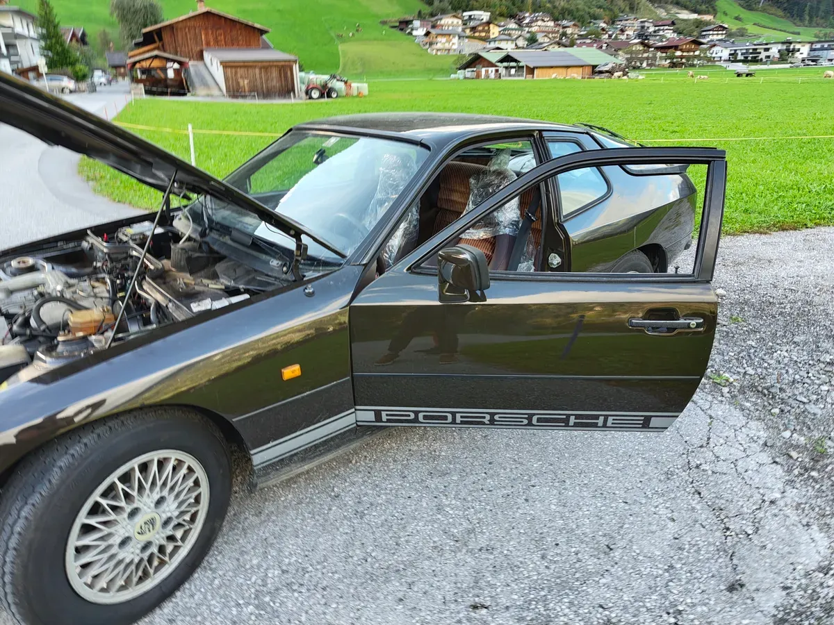 Porsche 924