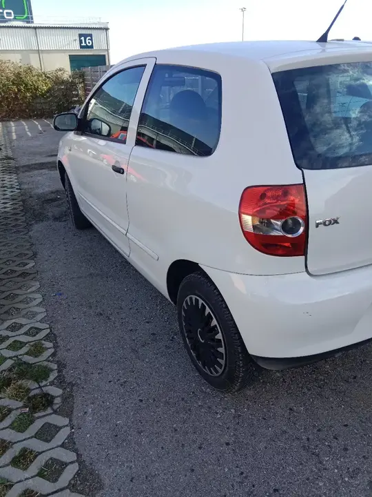 Volkswagen Fox 2010 photo 3