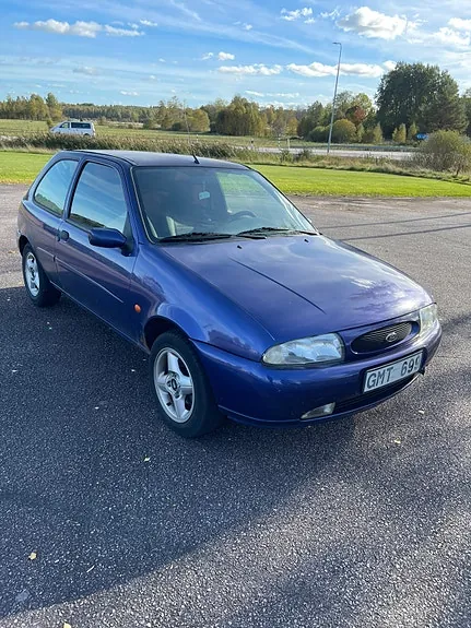Ford Fiesta 1999 photo 2