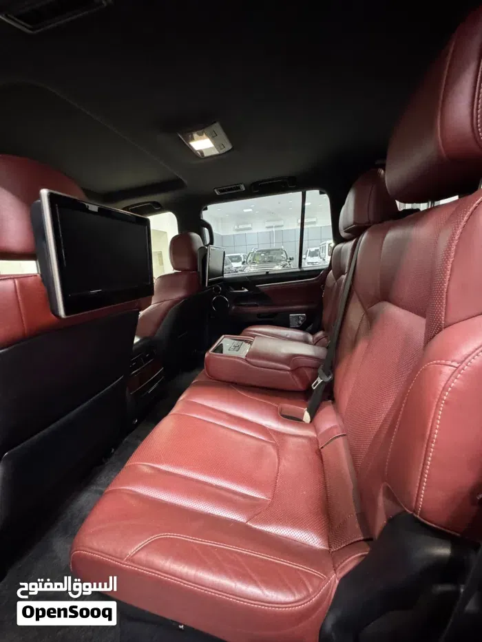 Lexus Lx 570 2016 photo 2