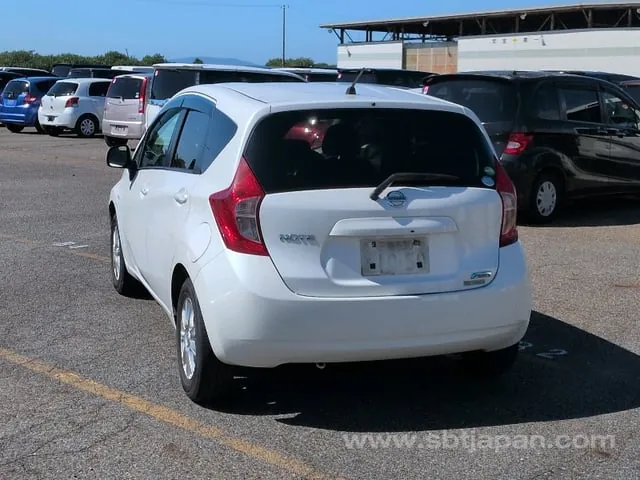 Nissan Note X Dig-S 2013 photo 3