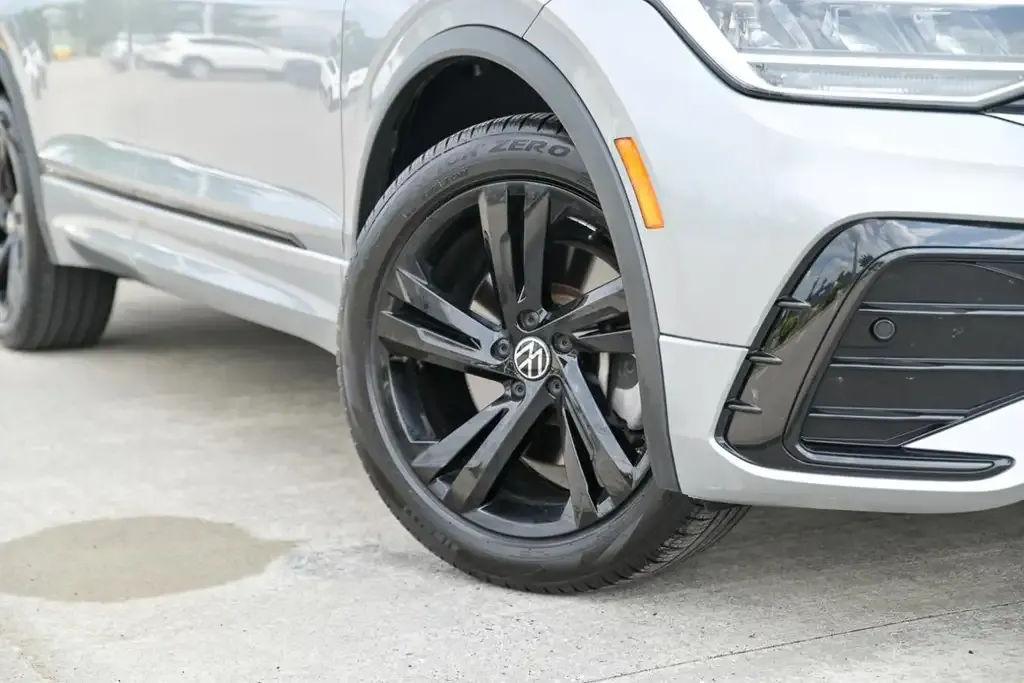 Volkswagen Tiguan 2023 photo 3