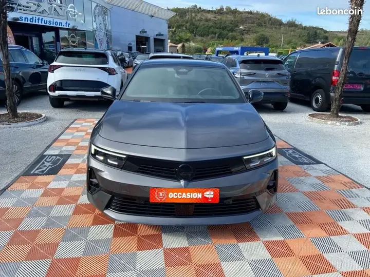 Opel Astra 2024 photo 2